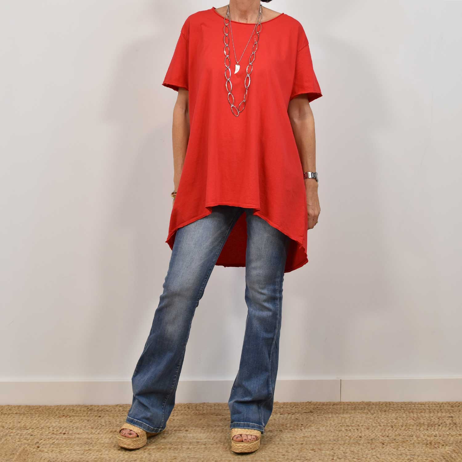 Camiseta asimétrica manga corta roja - Imagen 3