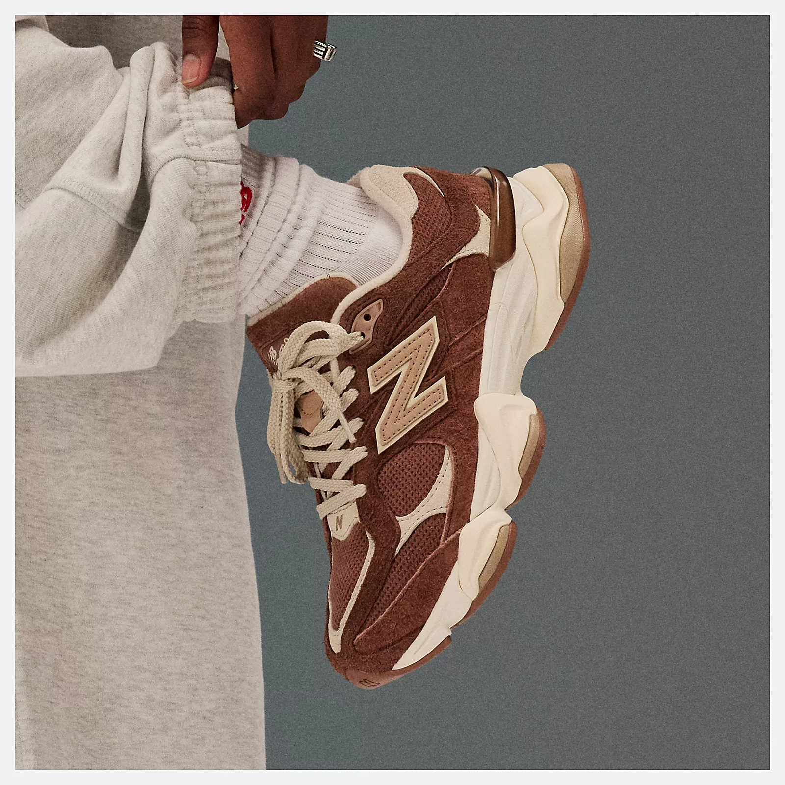Zapatillas NEW BALANCE 9060 U9060CCC Marrón - Imagen 5
